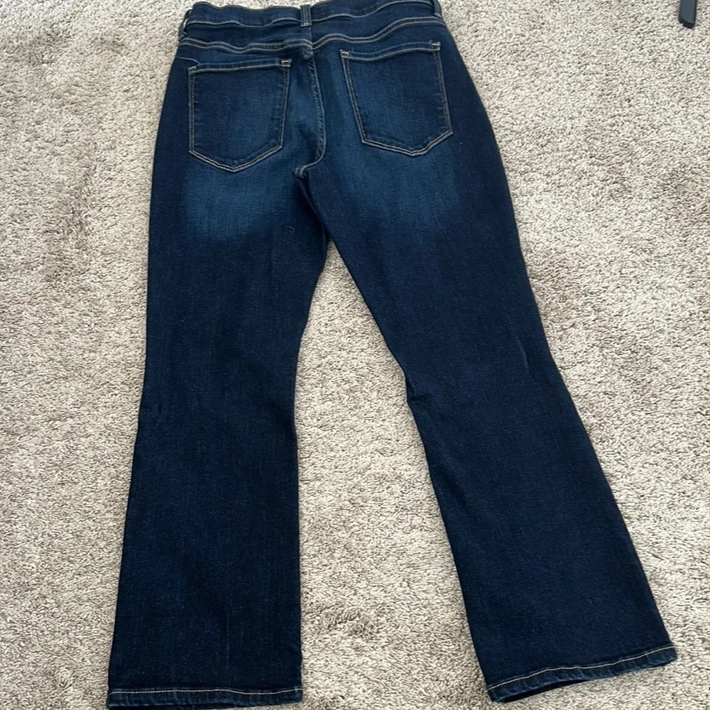 Banana Republic Mid-Rise Crop Flare Utility Jean size 28 Dark Wash - Picture 3 of 4